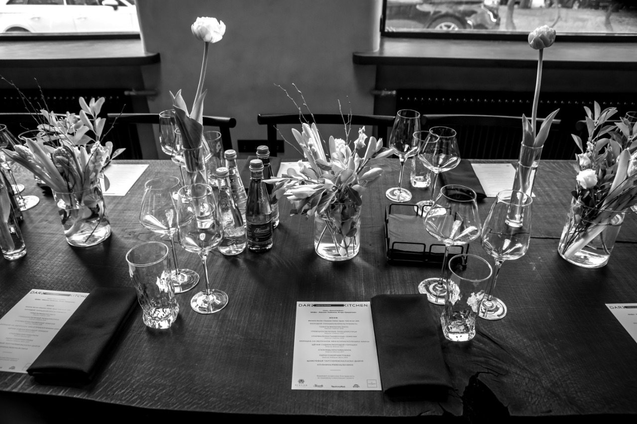 Dark Kitchen (2).jpeg