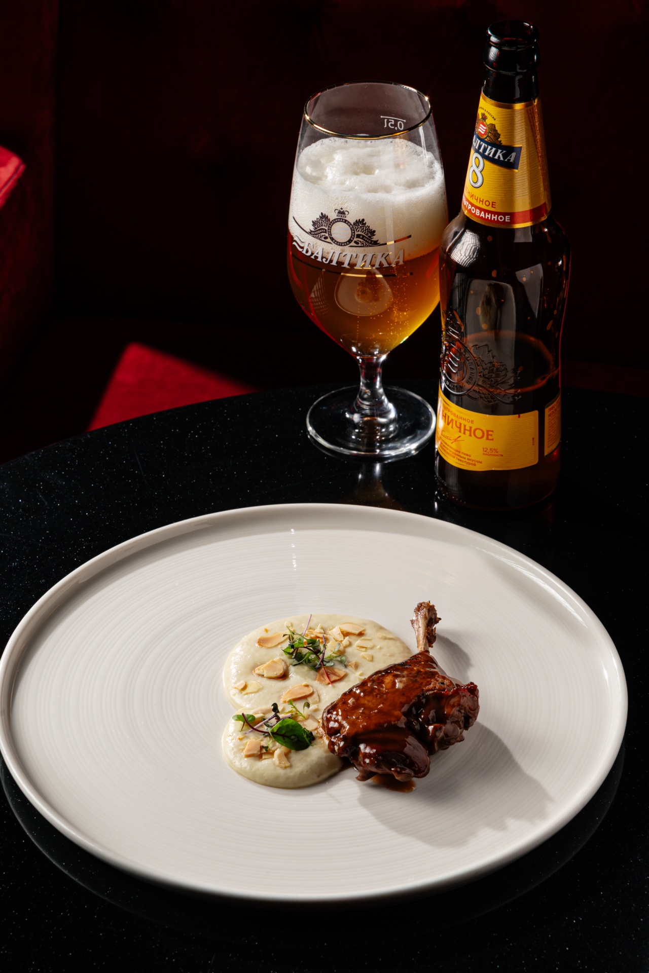 Утка конфи с муссом из топинамбура.jpg