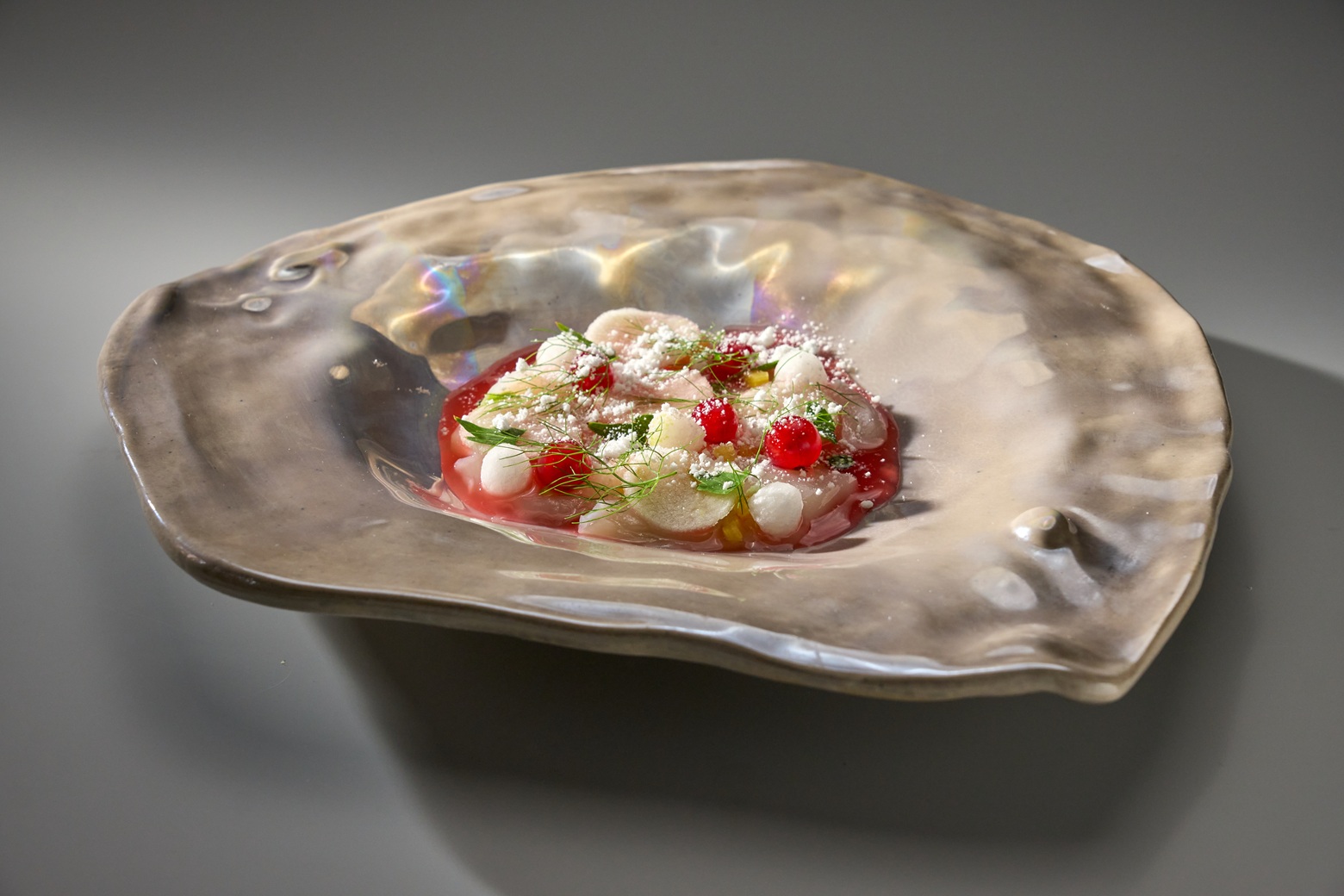 Дальневосточный гребешок с красной смородиной и корнем хрена.jpg