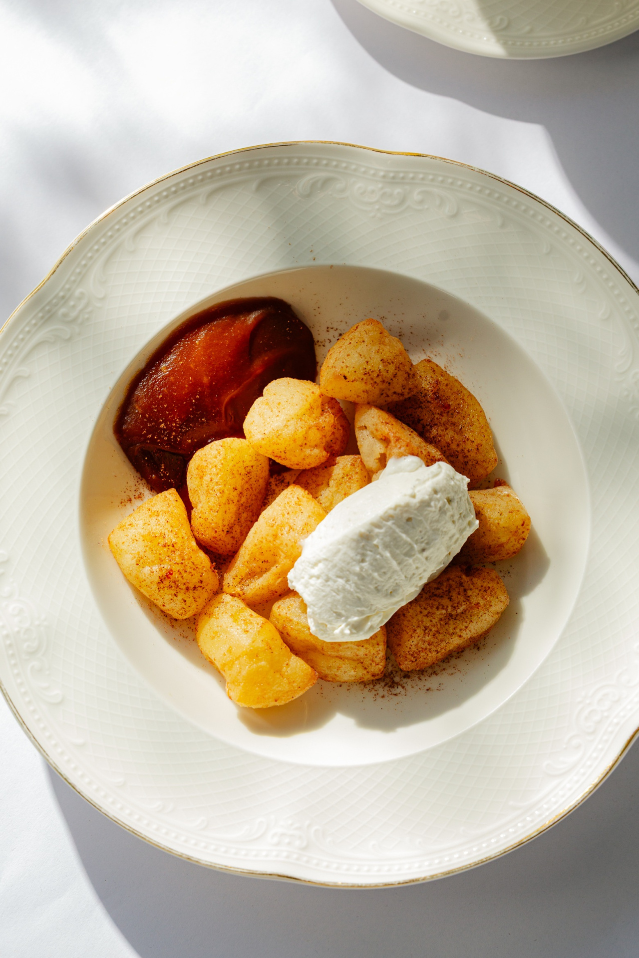 MON CHOUCHOU_Яблоки с соленой карамелью и крем-фрешем.jpg