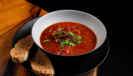 Главный суп сезона. Где в Москве попробовать интересный борщ