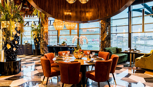 От Ангары до Невы за шесть подач